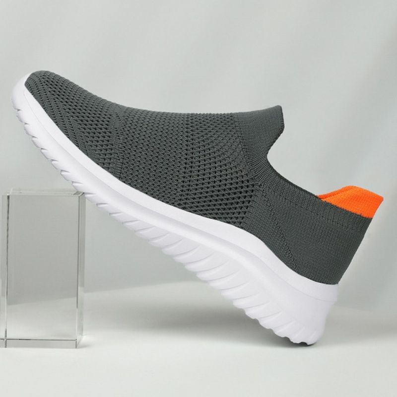 Zapatillas Femeninas The Main